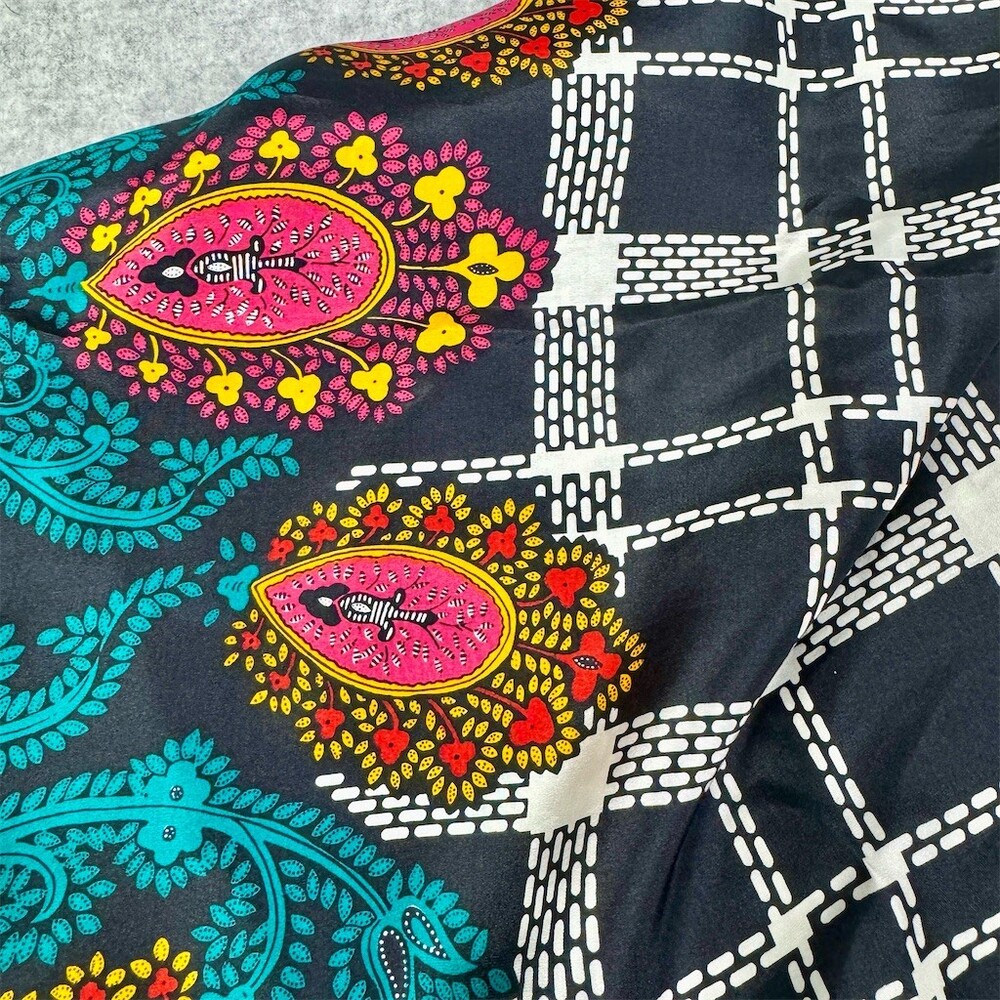 Diane von Furstenberg Scarf 100% Silk Womens Multicolor Paisley Square 42x42 - Picture 4 of 8